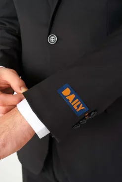 OppoSuits Daily Deep Black^Men Prom Suits